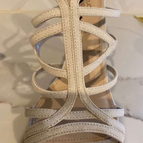 Touch of Nina white strappy heels - Picture 5 of 5